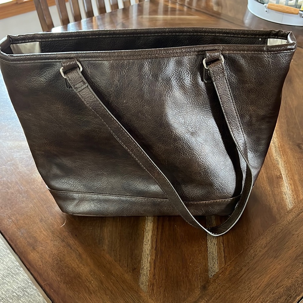 Woman’s Brown leather purse